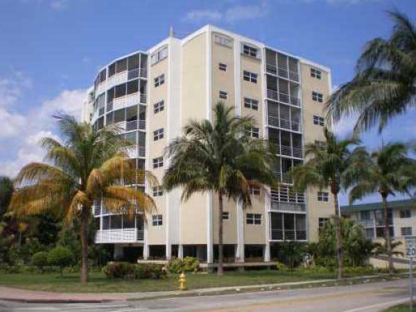Crandon Tower - Florida Waterfront Condos